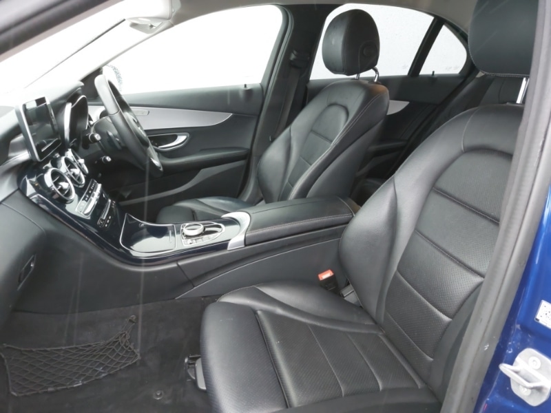 Used Mercedes-Benz C Class 2018 for sale - 77635939: Photo 5