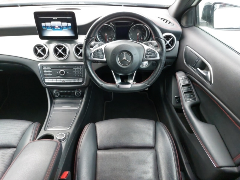 Used Mercedes-Benz GLA 2018 for sale - 76943179: Photo 11