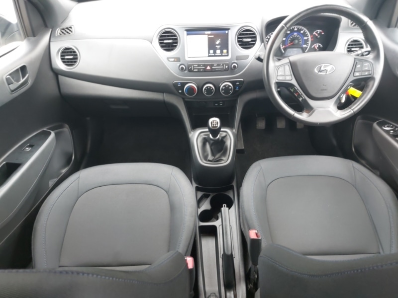 Used Hyundai i10 2019 for sale - 78126467: Photo 2