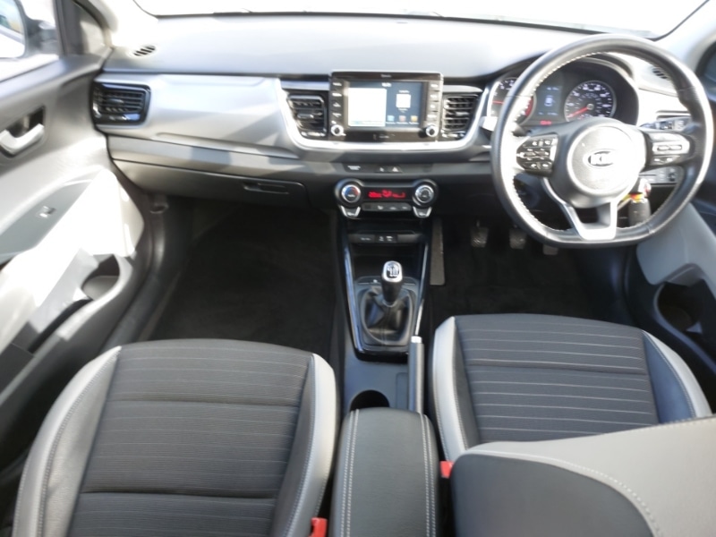 Used Kia Stonic 2019 for sale - 78023735: Photo 2