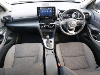 Used Toyota Yaris Cross 2023 for sale - 77343265: Photo