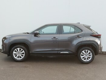 Used Toyota Yaris Cross 2023 for sale - 77343265: Photo