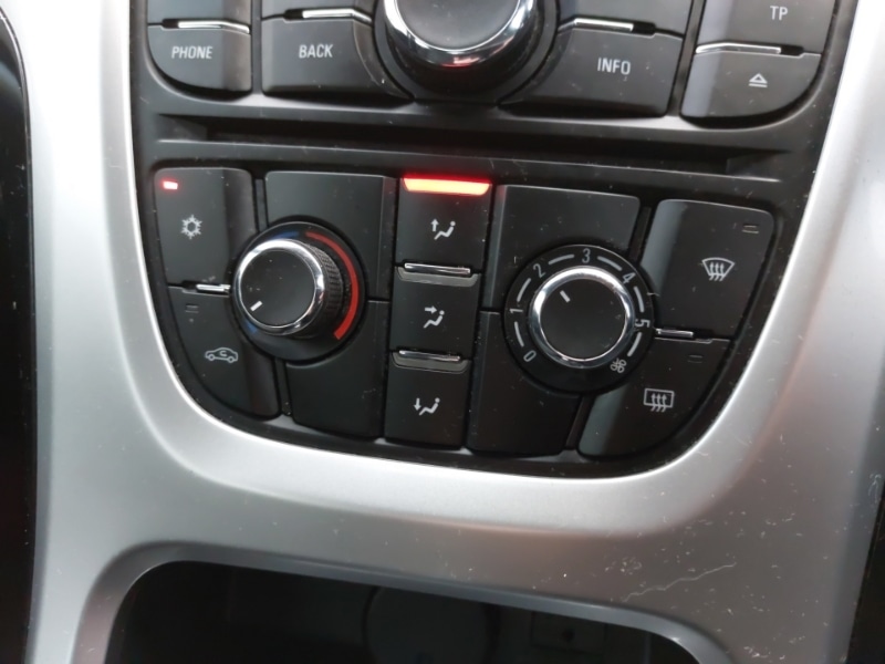 Used Vauxhall Astra 2015 for sale - 77439565: Photo 19