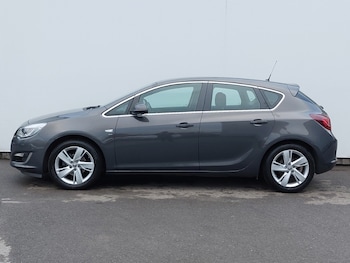 Used Vauxhall Astra 2015 for sale - 77439565: Photo