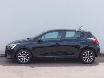 Used Renault Clio 2021 for sale - 74902220: Photo