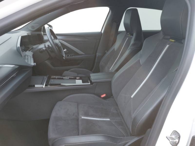 Used Vauxhall Astra 2023 for sale - 77837840: Photo 5