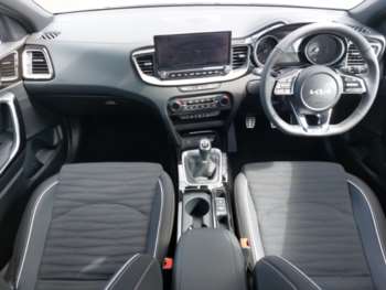 Used Kia Ceed 2025 for sale - 75101630: Photo