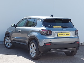 Used Jeep Avenger 2024 for sale - 78467442: Photo