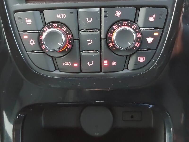 Used Vauxhall Astra 2015 for sale - 77189839: Photo 17