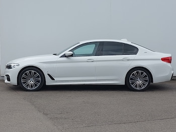 Used BMW 5 Series 2018 for sale - 78656234: Photo