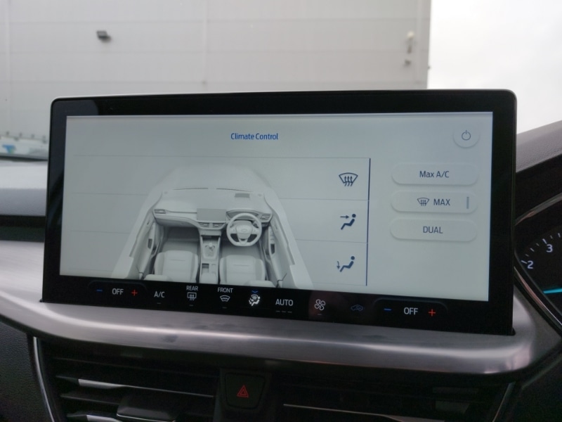 Used Ford Focus 2023 for sale - 76403905: Photo 16