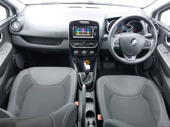 Used Renault Clio 2019 for sale - 79361142: Photo
