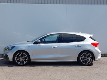 Used Ford Focus 2020 for sale - 78751463: Photo