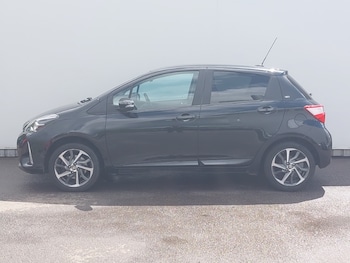Used Toyota Yaris 2020 for sale - 79361139: Photo