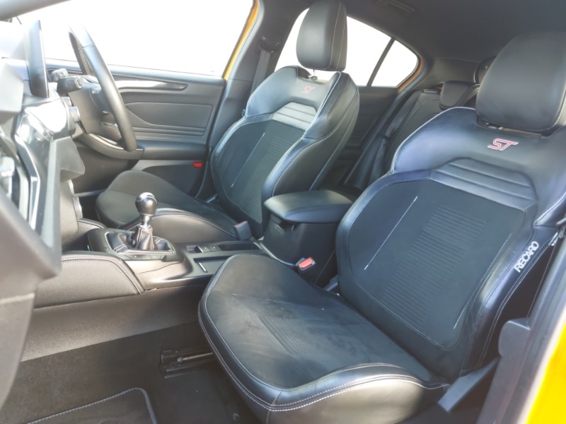 Used Ford Focus 2020 for sale - 77947953: Photo 5