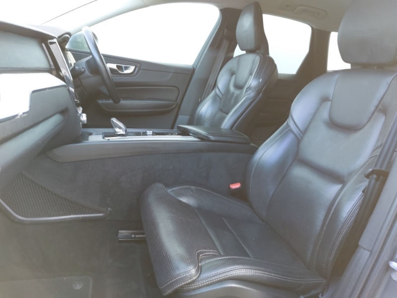Used Volvo XC60 2020 for sale - 77881826: Photo 5