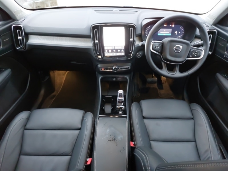 Used Volvo XC40 2025 for sale - 77466551: Photo 2