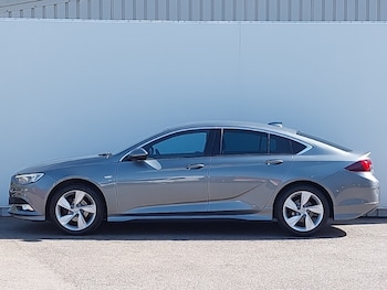 Used Vauxhall Insignia 2018 for sale - 78355241: Photo