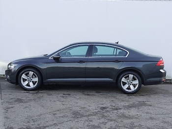Used Volkswagen Passat 2020 for sale - 76983408: Photo