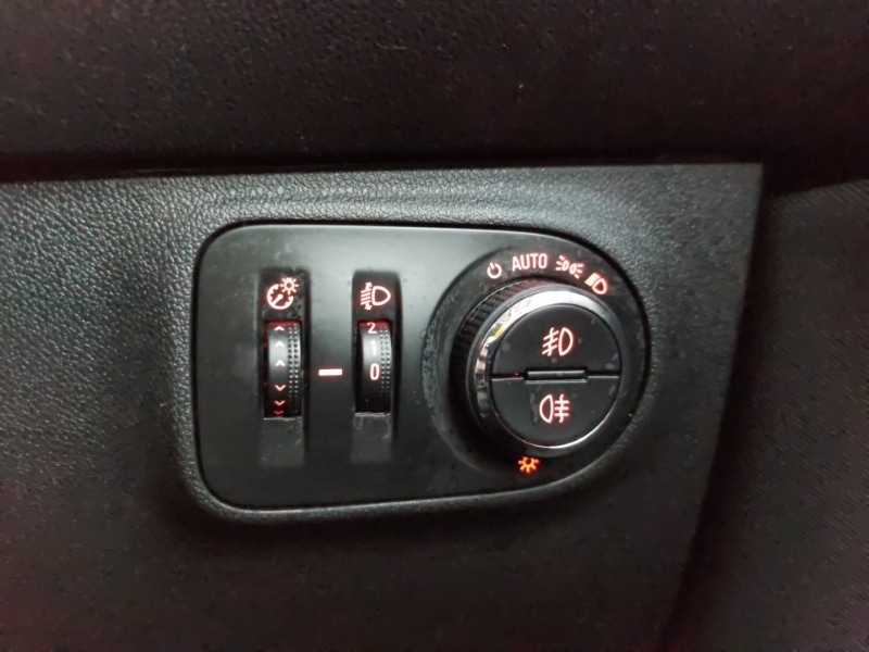 Used Vauxhall Corsa 2017 for sale - 77197524: Photo 19