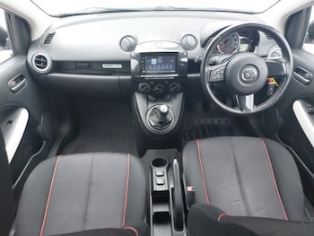 Used Mazda Mazda2 2014 for sale - 78580131: Photo