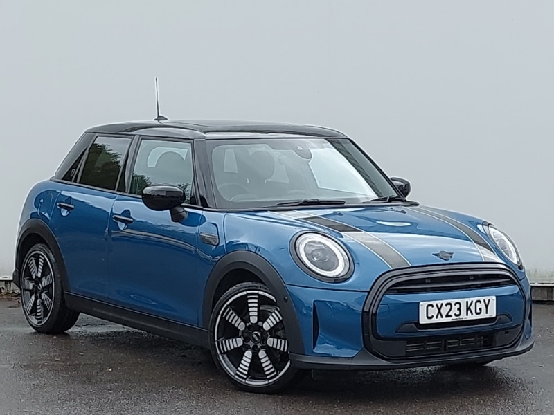 Used MINI Hatch 2023 for sale - 76465351: Photo 1