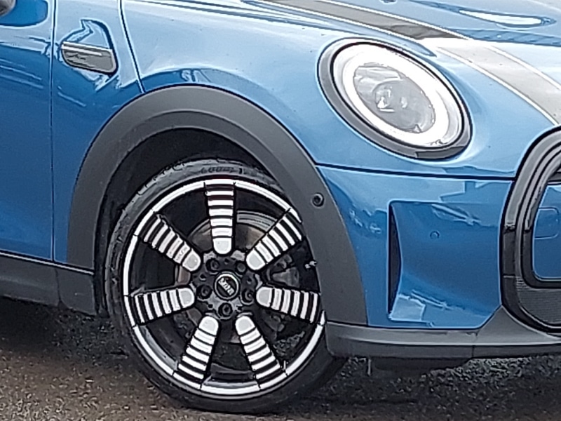 Used MINI Hatch 2023 for sale - 76465351: Photo 9