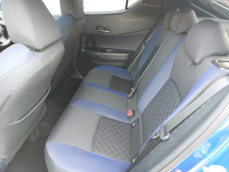 Used Toyota C-HR 2021 for sale - 77947916: Photo 6