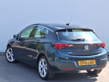 Used Vauxhall Astra 2018 for sale - 79555424: Photo