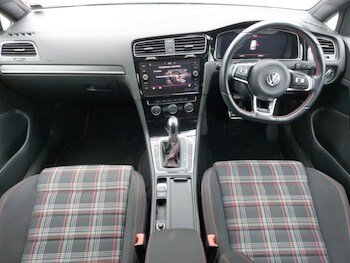 Used Volkswagen Golf 2019 for sale - 77433855: Photo