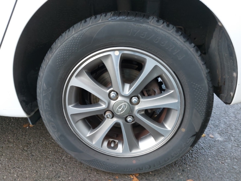 Used Hyundai i10 2016 for sale - 76954839: Photo 12