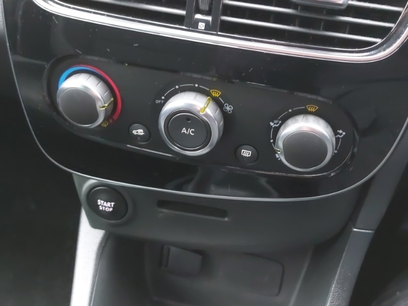 Used Renault Clio 2019 for sale - 77624018: Photo 19