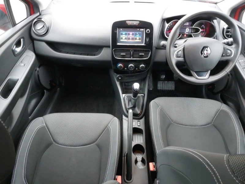 Used Renault Clio 2019 for sale - 77624018: Photo 2