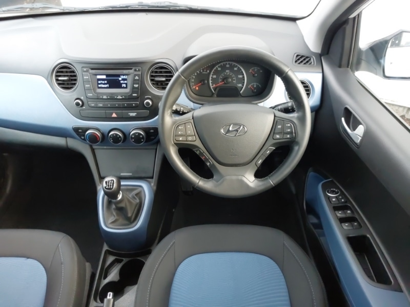 Used Hyundai i10 2016 for sale - 76548987: Photo 11