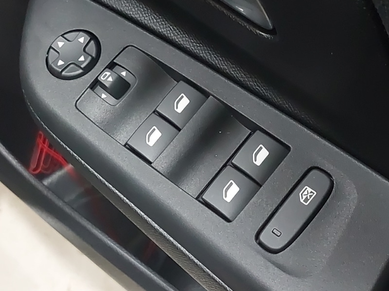 Used Vauxhall Corsa 2025 for sale - 76078451: Photo 12