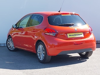 Used Peugeot 208 2018 for sale - 78490457: Photo