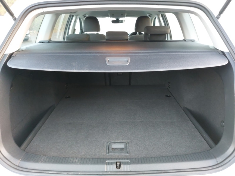 Used Volkswagen Golf 2017 for sale - 77008559: Photo 8