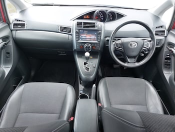Used Toyota Verso 2017 for sale - 78865782: Photo