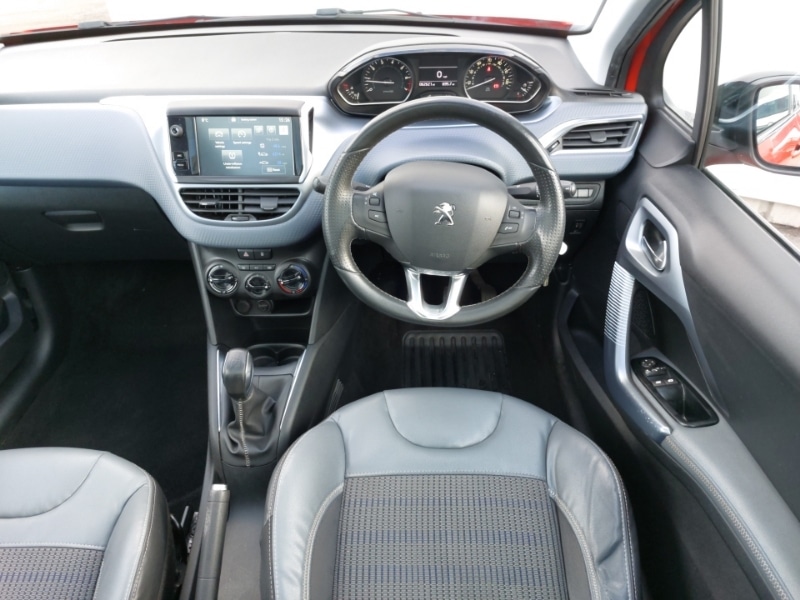 Used Peugeot 208 2015 for sale - 77881856: Photo 11