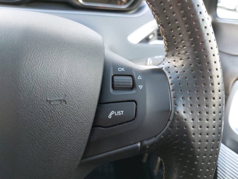 Used Peugeot 208 2015 for sale - 77881856: Photo 13