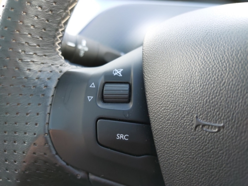 Used Peugeot 208 2015 for sale - 77881856: Photo 14