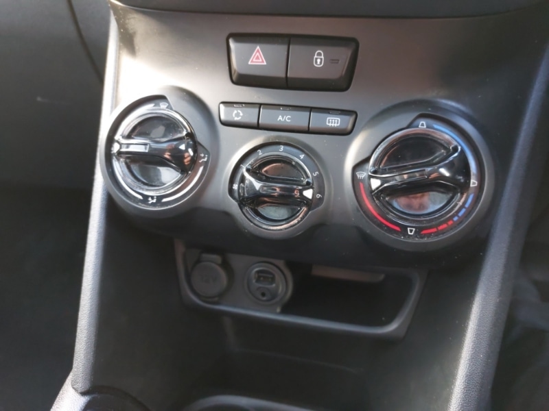 Used Peugeot 208 2015 for sale - 77881856: Photo 15