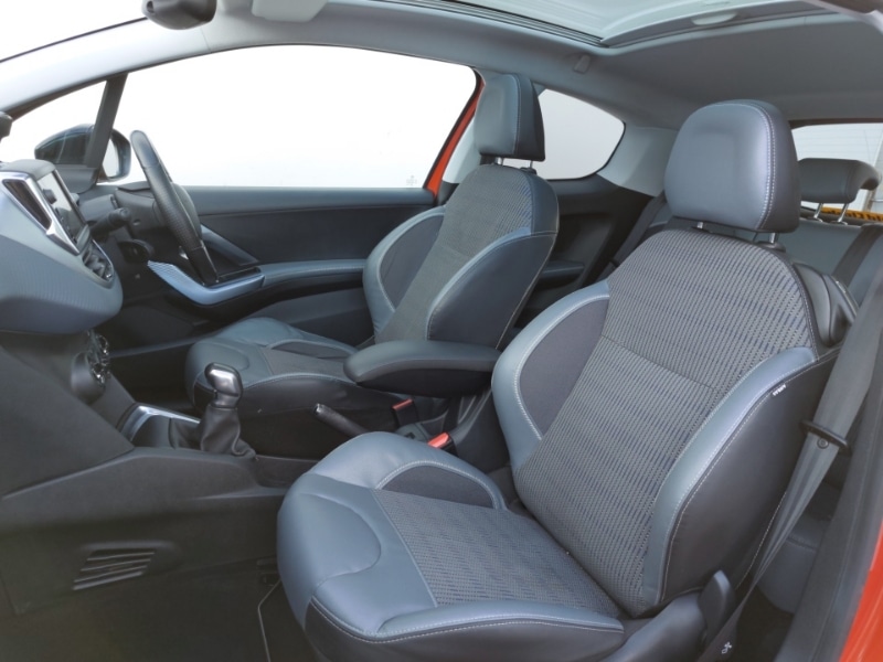 Used Peugeot 208 2015 for sale - 77881856: Photo 5