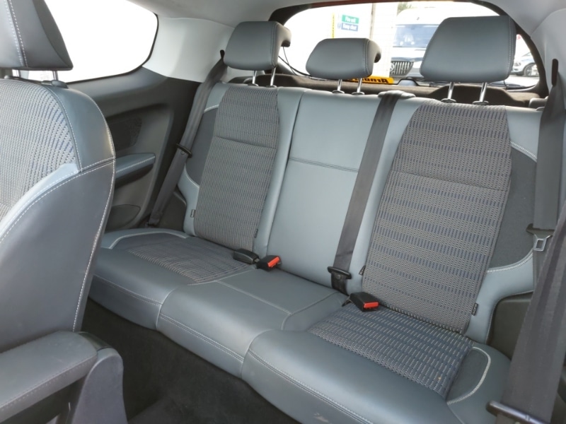 Used Peugeot 208 2015 for sale - 77881856: Photo 6