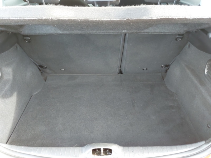 Used Peugeot 208 2015 for sale - 77881856: Photo 8