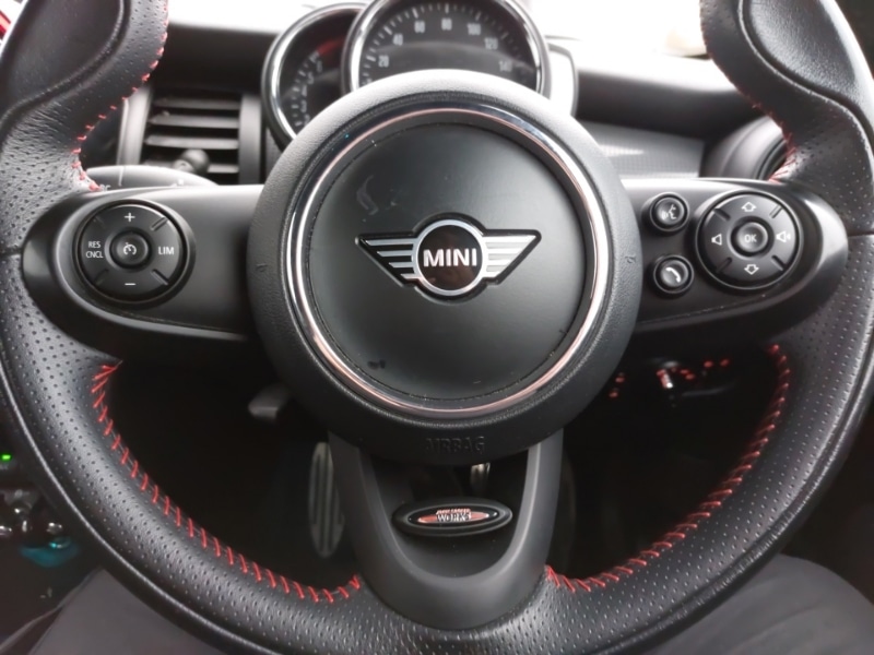 Used MINI Convertible 2019 for sale - 77410325: Photo 13