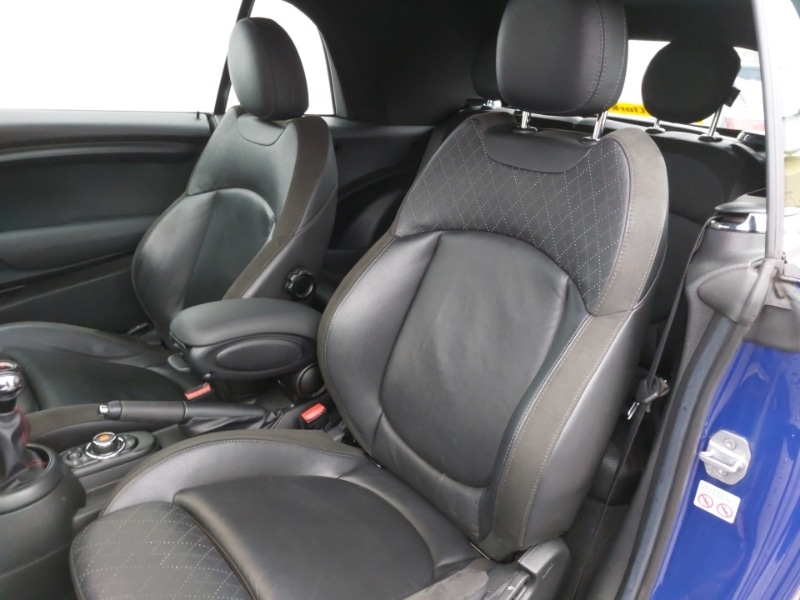 Used MINI Convertible 2019 for sale - 77410325: Photo 5