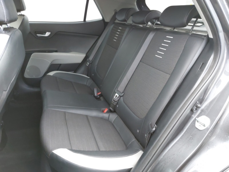 Used Kia Stonic 2019 for sale - 77004343: Photo 6