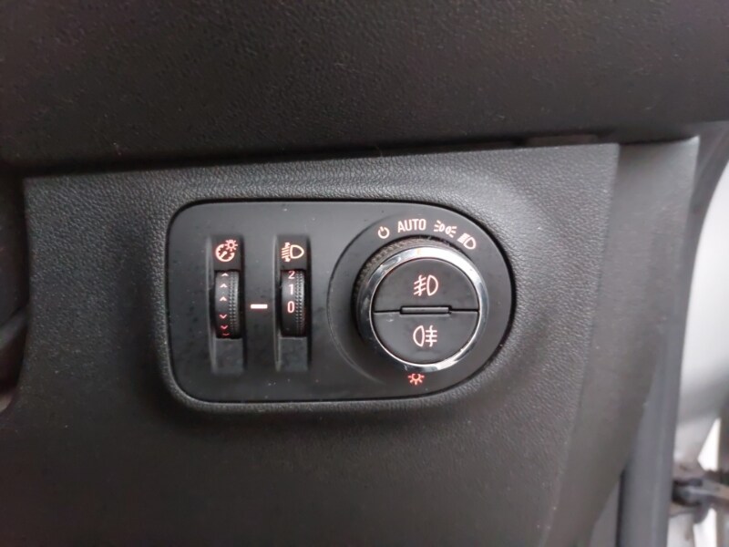 Used Vauxhall Corsa 2016 for sale - 77424419: Photo 19