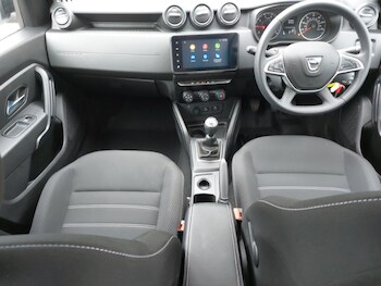 Used Dacia Duster 2022 for sale - 76983398: Photo